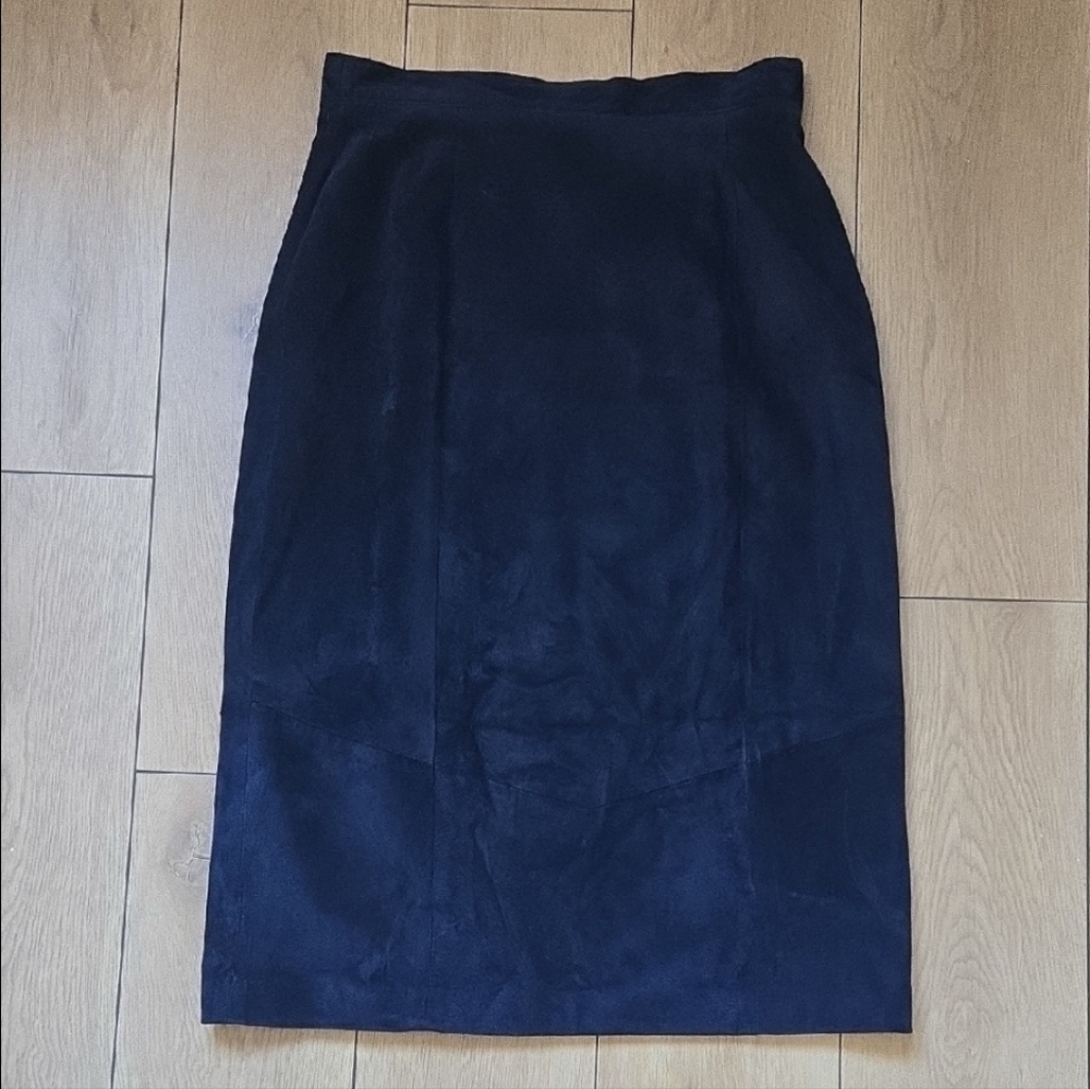 Danier Navy Suede Pencil Skirt Sz 14